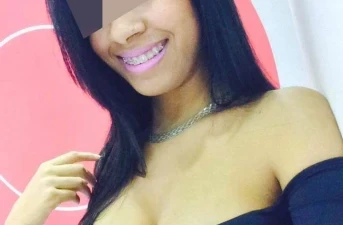 Jeune beurette cherche libertin coquin et BCBG pour rencontre sexe à Villeurbanne