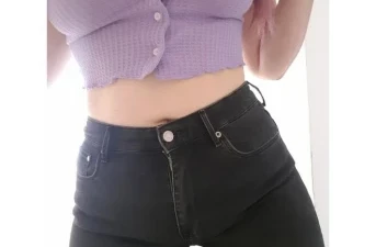Rousse étudiante d'Orélans cherche homme mature pour rencontre sexe